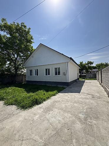 Продажа коттеджей и домов: ✨ Продаётся дом в с. Новопавловка (Бишкек) ✨ 🏡 Характеристики: • — 3
