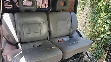 Другие детали кузова: Предлагается кузов автомобиля Mitsubishi Pajero. Включает заднюю дверь — 8