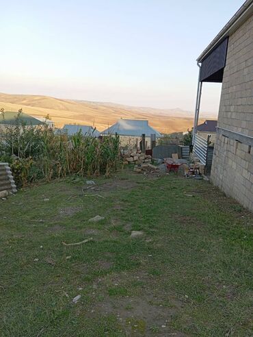 Həyət evləri və villaların satışı: 5 otaqlı, 8 kv. m, Orta təmir — 4