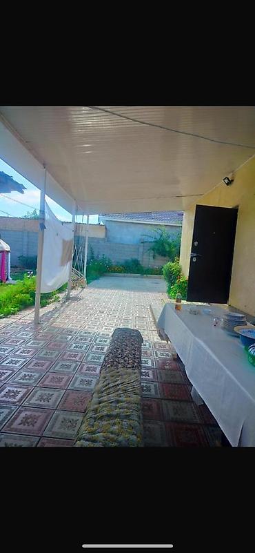 Продажа коттеджей и домов: Продаётся дом с ухоженным двором и удобной планировкой. - Участок — 11