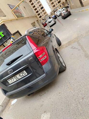 Kia: Kia Ceed: 1.6 l | 2008 il — 8