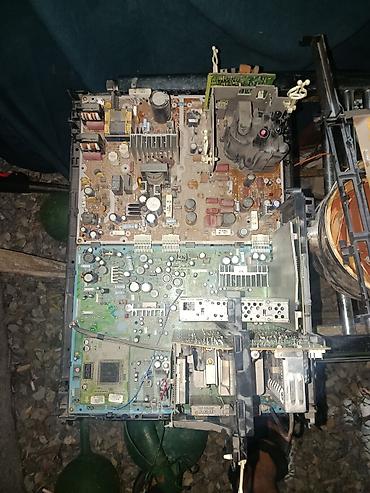 ikinci el plesteyşın 5: Məhsul: Köhnə CRT televizor üçün elektronika hissələri və platalar — 3