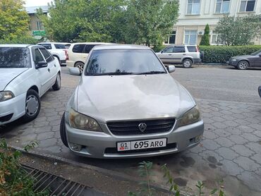 Toyota: Toyota Altezza: 2001 г., 2 л, Автомат, Газ, Универсал