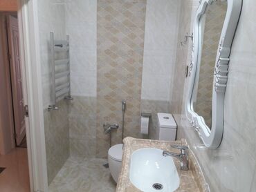 Uzunmüddətli kirayə mənzillər: Təcili Kirayə mənzil!Nəsimi rayonu 8 noyabr metrosu Azerros mtkada 17 — 11