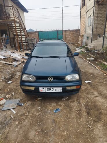 карапка: Volkswagen Golf: 1994 г., 1.8 л, Механика, Бензин, Универсал