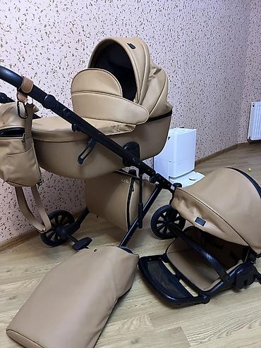 usaq kalyaskalari iwlenmiw: Anex m-type kalyaskası satılır, iki lyukadan ibaretdir. Yağmurluğu — 2