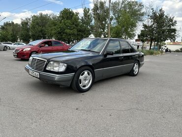 Mercedes-Benz: Mercedes-Benz E-Class: 1994 г., 2.8 л, Автомат, Бензин, Седан