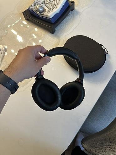 Qulaqcıqlar: Sony WH-1000XM3 — əla vəziyyətdə Cəmi ~10 dəfə istifadə olunub, demək — 2
