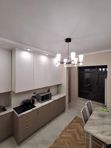 стол для парикмахера: 1 комната, 48 м², Ала-Арча ТРЦ 12 этаж, Дизайнерский ремонт — 3