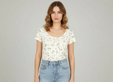 t shirty z nadrukiem 3d: C&A, Women`s T-shirt, size S