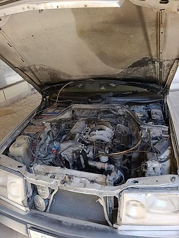 turbo az mercedes w124: Mercedes-Benz E-Class W124 sedan - Kuzov: sedan, gümüşü rəng - Salon — 6
