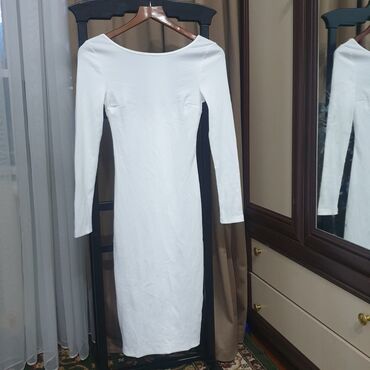 платье с белым воротником: Повседневное платье, Made in KG, Лето, Короткая модель, Трикотаж, Лапша, XS (EU 34), S (EU 36), M (EU 38)