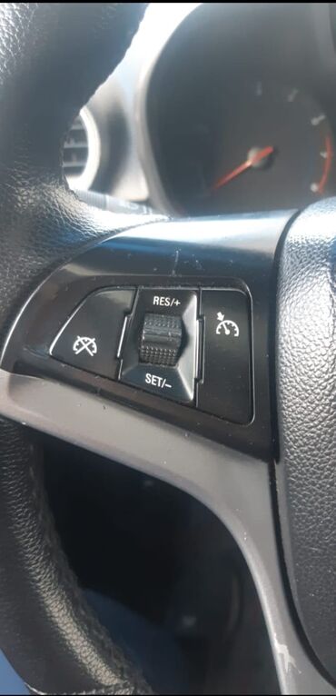 Chevrolet: Chevrolet Orlando: 1.8 l | 2012 il 146000 km Van/Minivan -da lalafo.az — 8 Chevrolet: Chevrolet Orlando: 1.8 l | 2012 il 146000 km Van/Minivan — 8