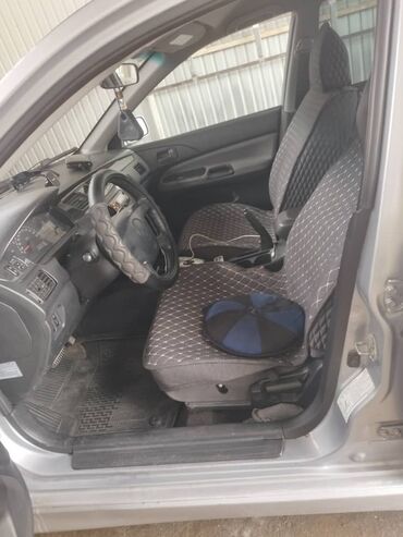 зарядные устройства авто: Mitsubishi Lancer: 2004 г., 1.6 л, Автомат, Бензин, Седан