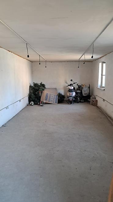 в районе политех: Там сатылат 5сотых,2ком холл, кухня, сан.узел. мебель быт.техника — 6