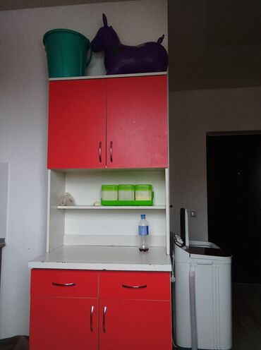шкафы кухонные бу: Кухонный гарнитур, Шкаф, цвет - Красный, Б/у