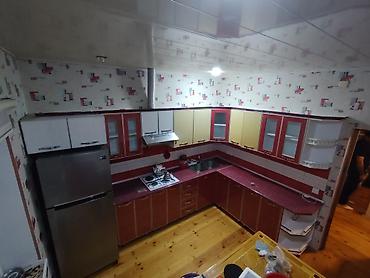 Mebel: Aspirator, qaz peçi, uvannik çıxmaq şərti ilə. Mebelləri satılır — 7