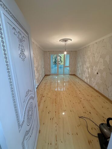 Köhnə tikili: Gəncə, 4 otaqlı, Köhnə tikili, 65 kv. m — 8