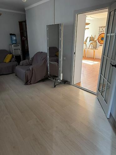 Үйлөрдү ижарага берүү: 130 м², 5 бөлмө — 4