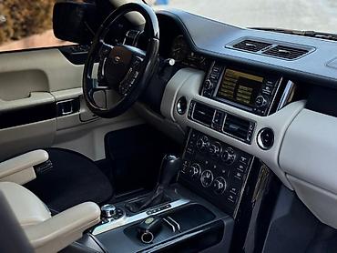 Land Rover: Land Rover : 2011 г., 5 л, Бензин — 10