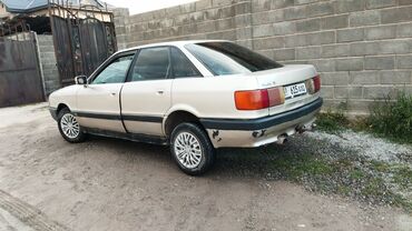 ауди 80 1992: Audi 80: 1988 г., 1.8 л, Механика, Бензин, Седан