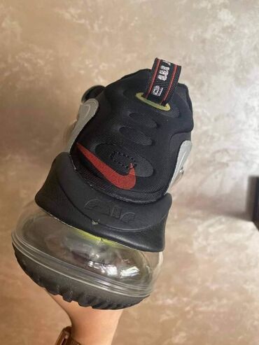 Women's Sneakers and athletic shoes: 42 — 24