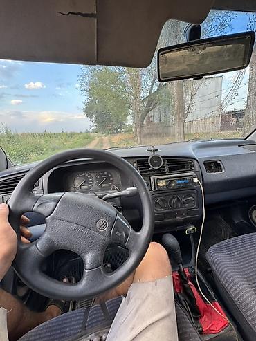 борон мала: Volkswagen Golf: 1992 г., 1.8 л, Механика, Бензин, Хэтчбэк — 3