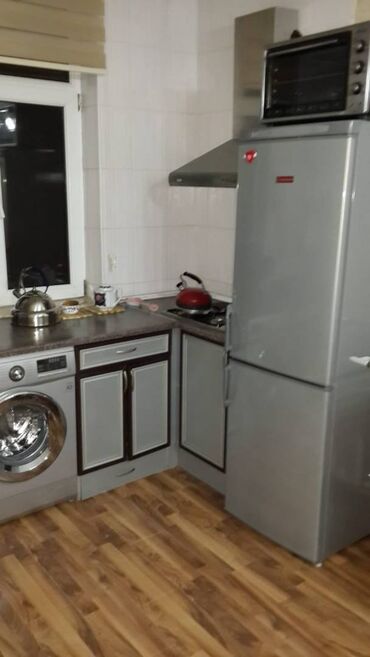 Uzunmüddətli kirayə mənzillər: Binəqədi rayonu 9-cu mikrarayonda leyla sadliq evine yaxin 18 — 17