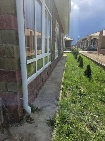 продажа гостиницы: 🏡 Продаются два коттеджа на Иссык-Куле, с. Чок-Тал 🏖️ 📍 Коттеджный