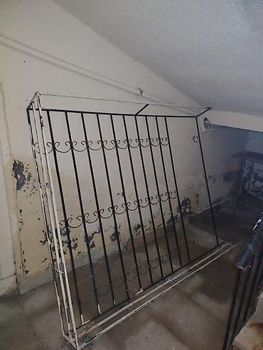 kredit generator: Metal dekorativ barmaqlıq satılır. Məhsul möhkəm metal karkas üzərində — 1