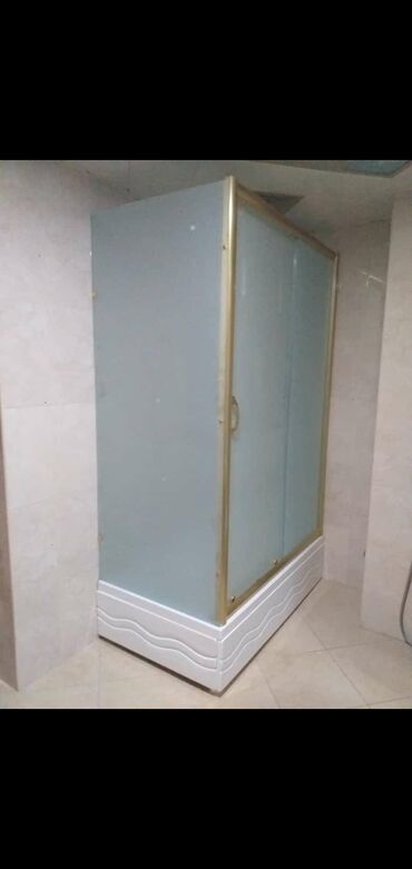 Duş kabinaları, arakəsmələr: Yeni Üstü açıq kabina, Künc üçün, Pulsuz çatdırılma — 10