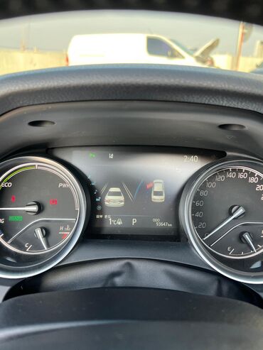 Toyota: Toyota Camry: 2020 г., 2.5 л, Гибрид — 6