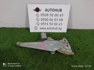 Другие автозапчасти: Стеклоподъемник Toyota Ist NSP10 2NZ 2002 задн. прав. (б/у)