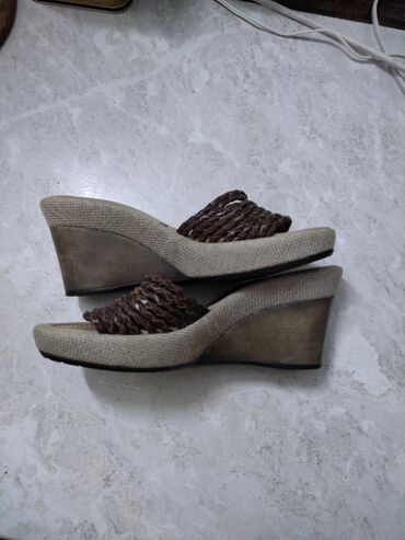 италия обувь: Босоножки, Creesy итальянский бренд, 37-37.5 размер, надо мерить