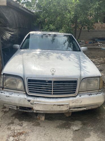 мерседес 1993: Mercedes-Benz : 1993 г., 3 л, Механика, Дизель, Седан