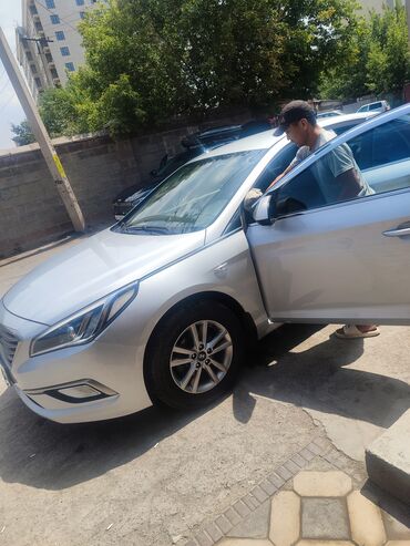 обмен с вашей доплатой: Hyundai Sonata: 2016 г., 0.2 л, Бензин, Седан
