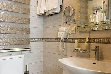 Аренда зданий: Сдаётся элитное отдельностоящее здание в центре Бишкека 800 м2 со — 18