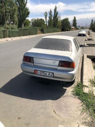 эшик ауди: Toyota Corolla: 1995 г., 1.5 л, Механика, Бензин, Седан