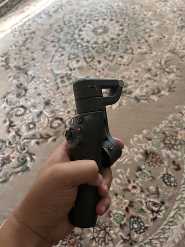 жпс трекер для авто: Стабилизатор dji om6 продам срочно,состояние новое,всё работает