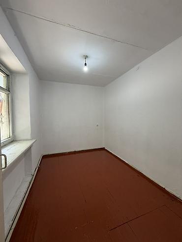 корки кредит: 3 комнаты, 47 м², 1 этаж, Косметический ремонт — 3