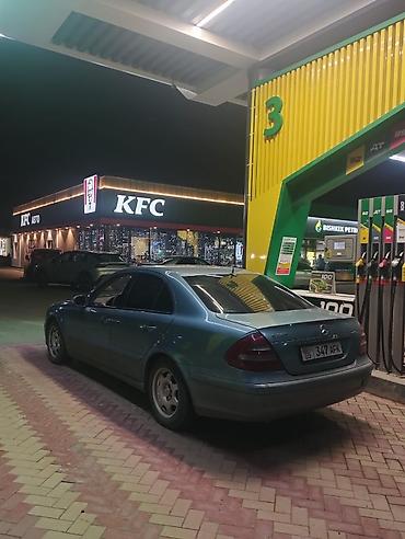 eafc 25: Mercedes-Benz E-Class: 2002 г., 2.6 л, Механика, Бензин, Седан — 3
