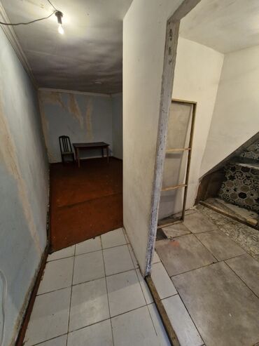 Uzunmüddətli kirayə evlər: Kirayə verilir. Ünvan: Yasamal, "Kaktus" adlanan ərazidə Qaz, Su — 4