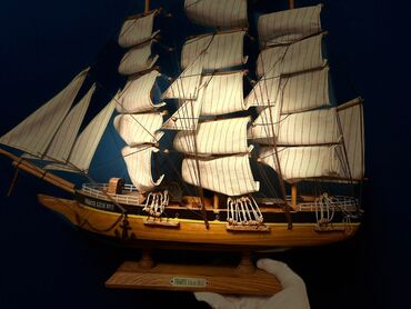 Gəmi modelləri: 1791-ci ildə Clase Tonnat gəmisinə oxşatmağa çalışıblar özəl əl işidir