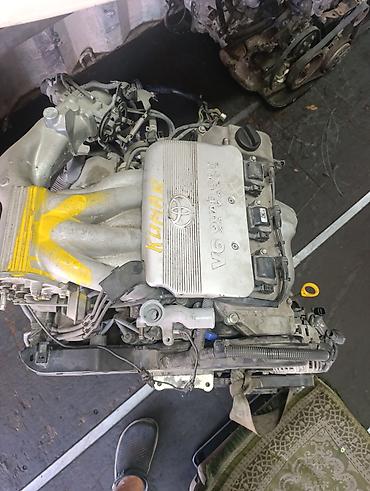 Детали двигателя и моторы в сборе: Бензиновый мотор Toyota 2001 г., 3 л, Б/у, Оригинал, Япония — 1