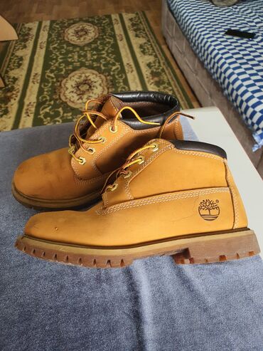 muzhskie botinki timberland: Ботинки и ботильоны Timberland, 37.5, цвет - Желтый