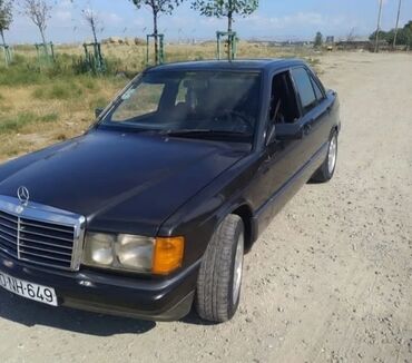 drift maşını: Mercedes-Benz 190: 2.5 l | 1992 il Sedan