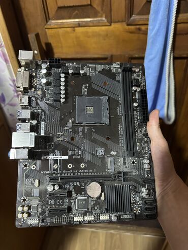 Материнские платы: Материнская плата, Б/у, Gigabyte, AM4, Micro-ATX, Для ПК