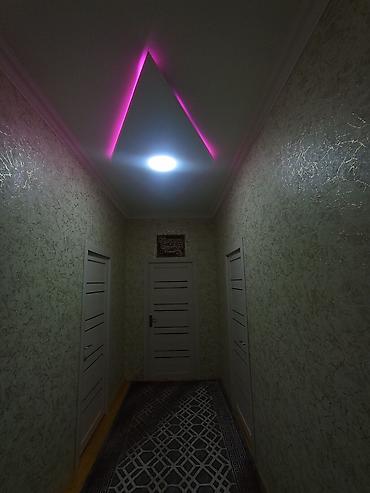 Lent lampalar: Ev yenidir. Ev 1 zal, 3 otaq,1 mətbəx və dəhlizdən ibarətdir. Hamam və — 17