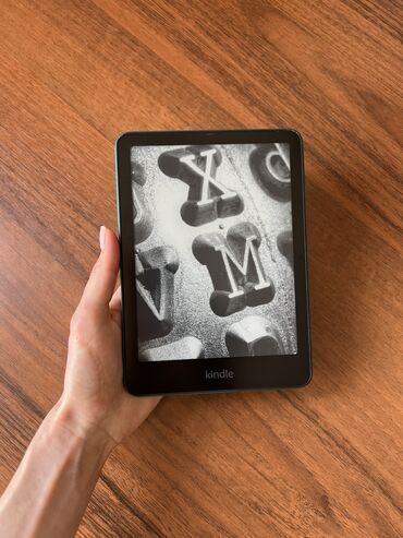дешовые планшеты: Электрондук китеп, Kindle