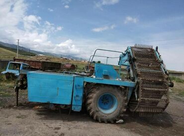 ������������������ ������������������ �������� �� �������������� в Кыргызстан | СЕЛЬХОЗТЕХНИКА: Самаходный свеклоуборочный комбайн РКС-4 без трактора, с
